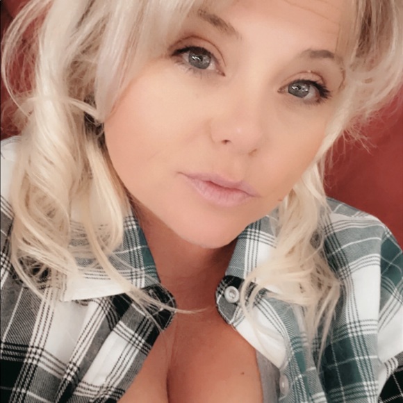 Meet the Posher Other - Meet your Posher, Colleen